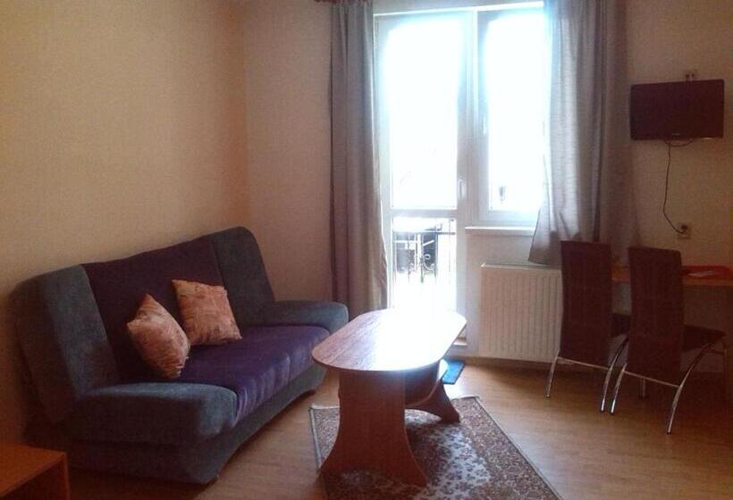 标准三人间, Penzion Zelený Dvor