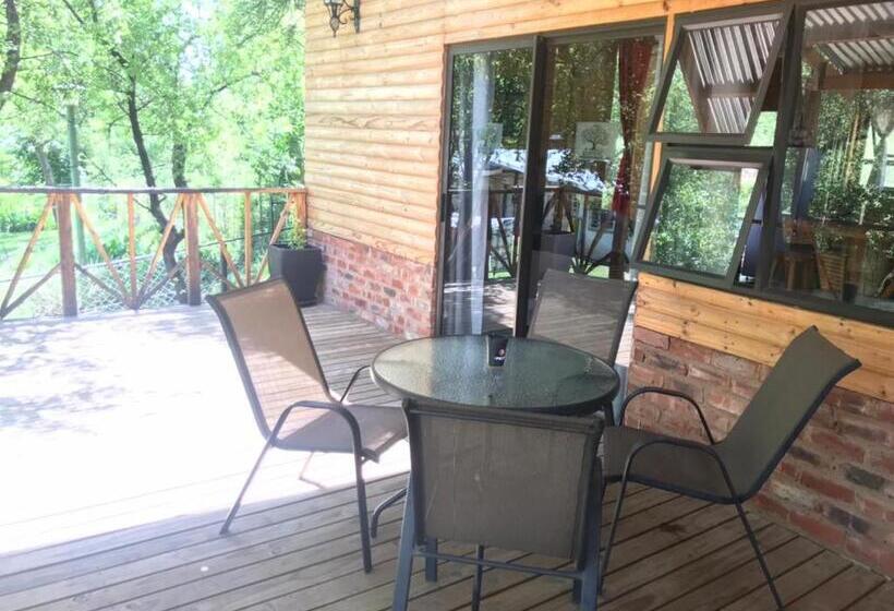 1 Sovrums Stuga, Serenity Guesthouse