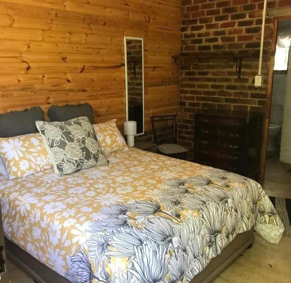 1 Sovrums Superior Stuga, Serenity Guesthouse