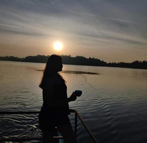 סוויטה עם ג'קוזי, Style Villa