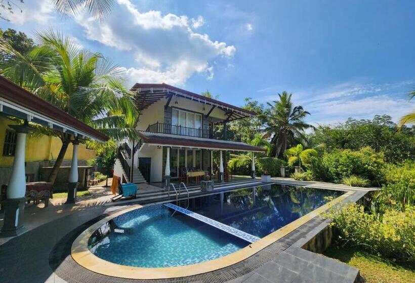 סטודיו סטנדרט נוף לים, Style Villa