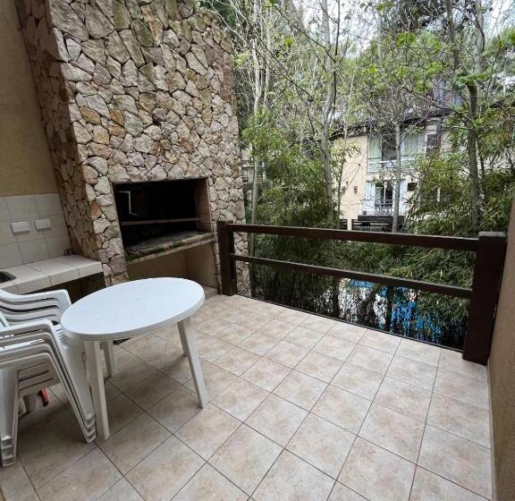 شقة غرفة واحدة, Complejo Agapanto