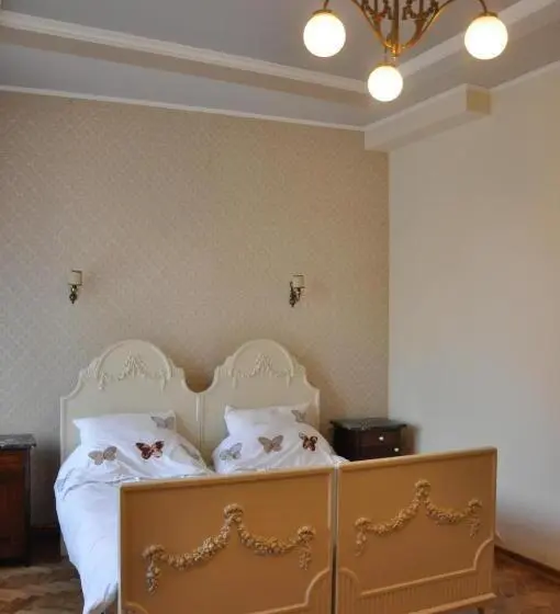 اتاق لوکس با بالکن, Guest House Anna Caffe