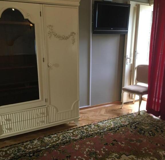 اتاق لوکس با بالکن, Guest House Anna Caffe