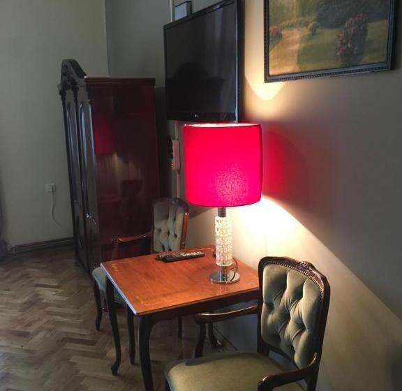 آپارتمان لوکس 1 خوابه, Guest House Anna Caffe