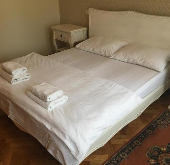 آپارتمان لوکس 1 خوابه, Guest House Anna Caffe