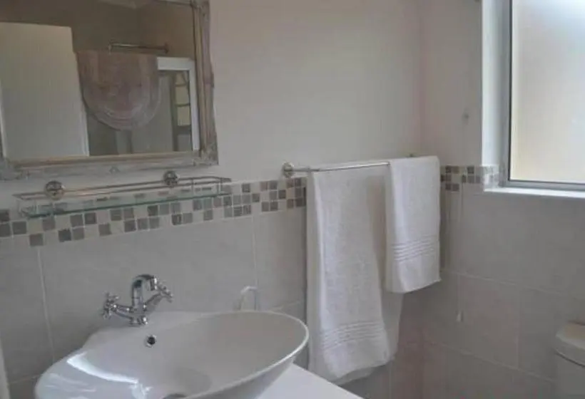 اتاق لوکس خانوادگی, Guest House Ascot Place