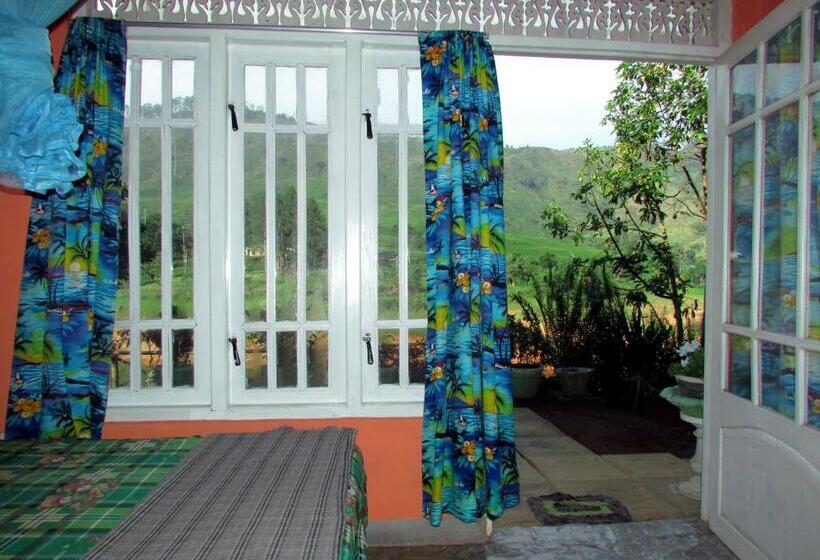 Camera Familiare, Achintha Family Guest House