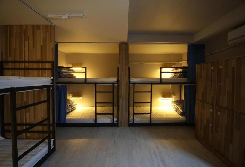 تختخواب در اتاق مشترک, Ganse Guesthouse