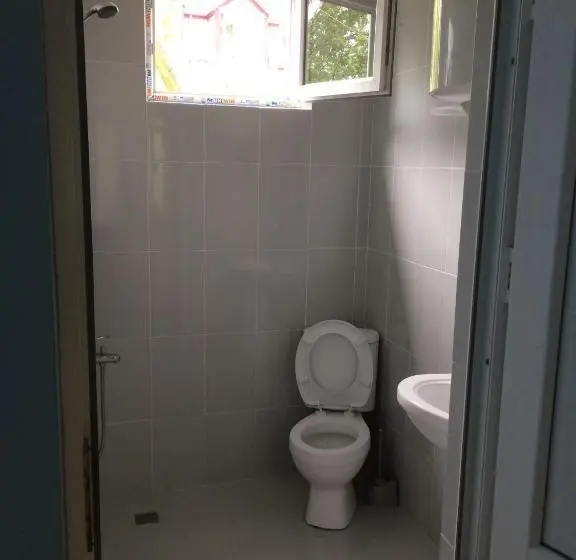 اتاق خانوادگی, Guest House 118 In Kvariati