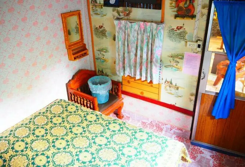 اتاق استاندارد, Three J Guesthouse