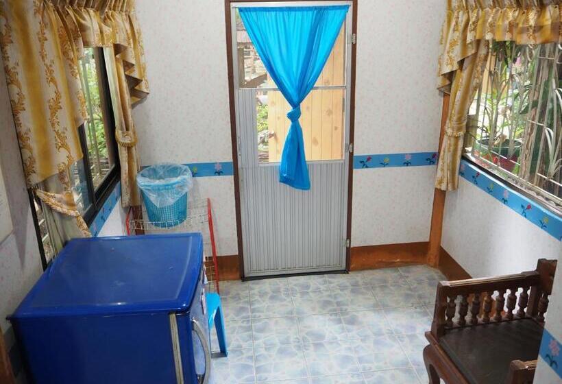 패밀리 방갈로, Three J Guesthouse