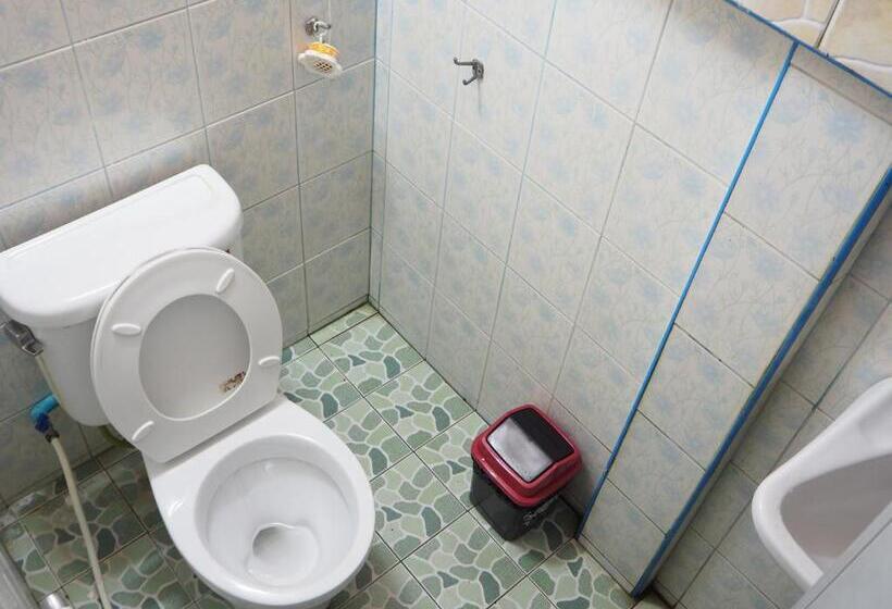 בקתה סטנדרטית, Three J Guesthouse