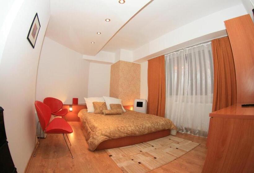 חדר בסיסי, Pensiunea Studio