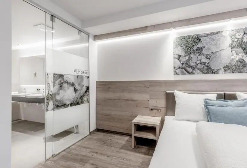 ２ベッドルームデラックスアパートメント, Regina's Alp Deluxe