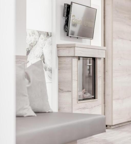 Апартаменты Deluxe 2 Спальни, Regina's Alp Deluxe