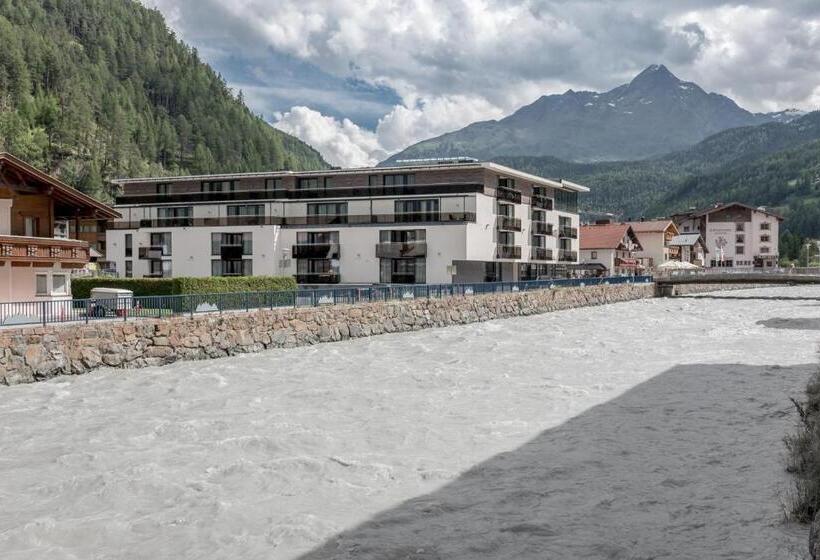 Апартаменты Deluxe 2 Спальни, Regina's Alp Deluxe