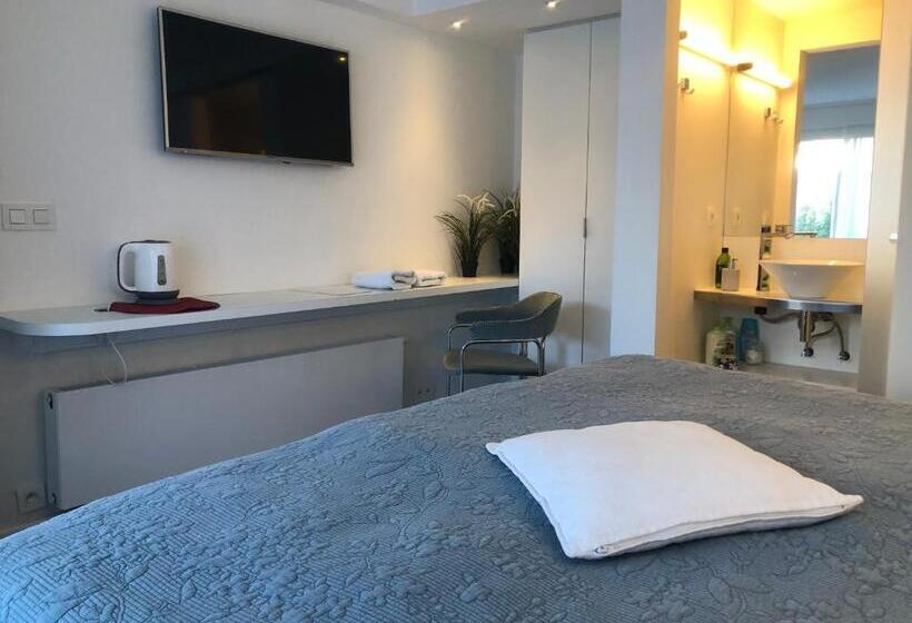 Апартаменты 1 Спальня с Террасой, Guesthouse Poppies