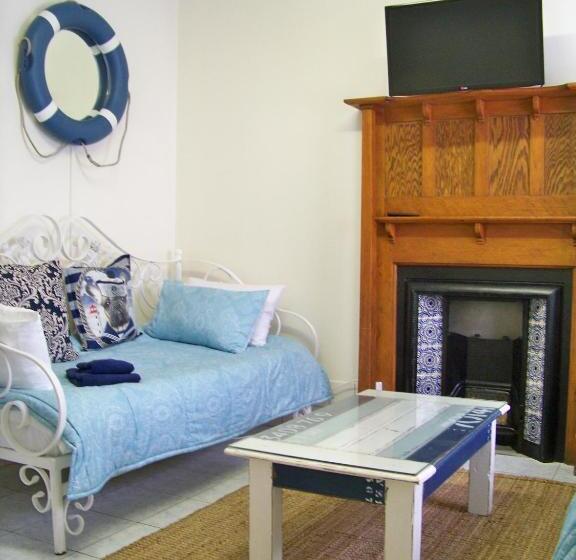 اتاق خانوادگی, Jetty Selfcatering