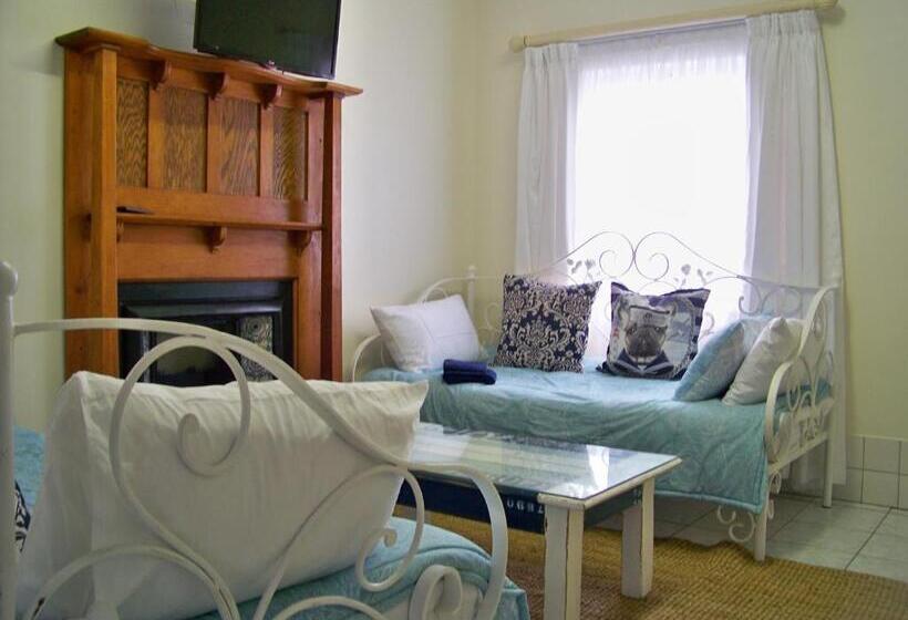 اتاق خانوادگی, Jetty Selfcatering