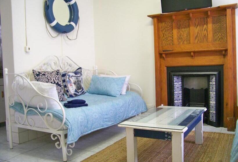 اتاق خانوادگی, Jetty Selfcatering