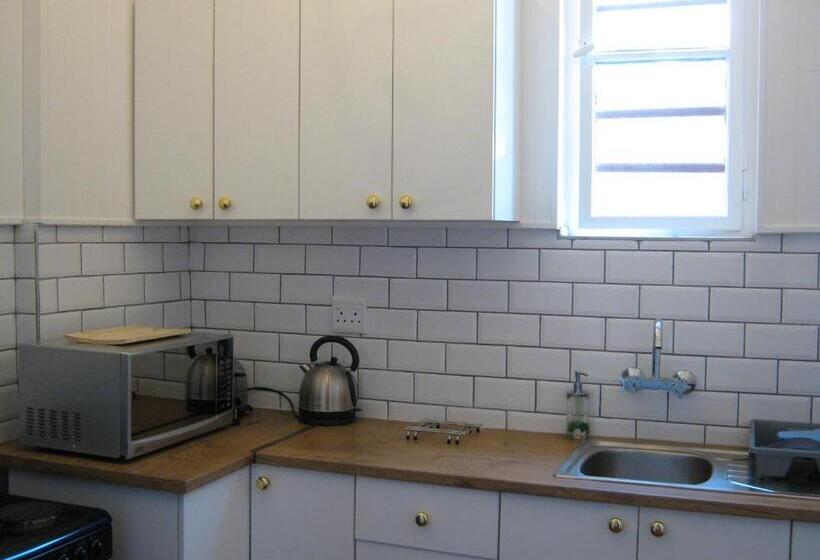 اتاق لوکس, Jetty Selfcatering