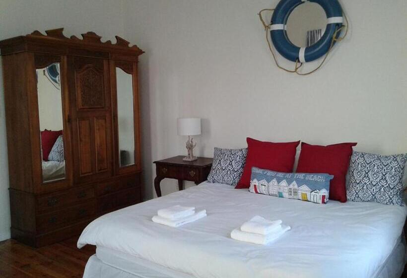 استودیوی استاندارد با چشم‌انداز دریا, Jetty Selfcatering