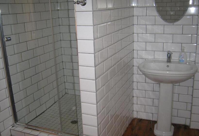 استودیوی استاندارد با چشم‌انداز دریا, Jetty Selfcatering