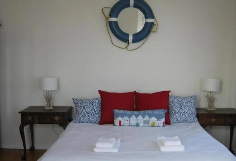 استودیوی استاندارد با چشم‌انداز دریا, Jetty Selfcatering