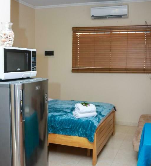 استودیو استاندارد با چشمانداز استخر, Kudawecha 40