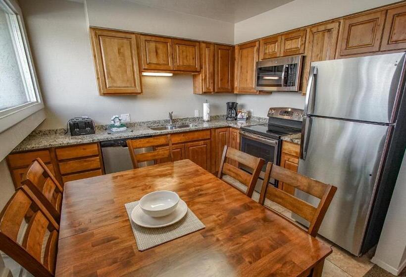 ２ベッドルームハウス, Multi Resorts At Villas At Southgate