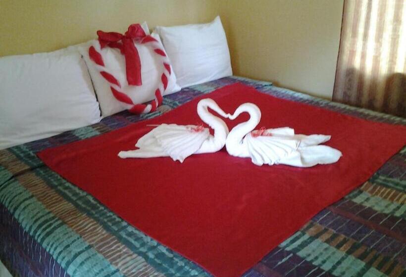 اتاق لوکس با چشمانداز دریا, Aupic Paradise