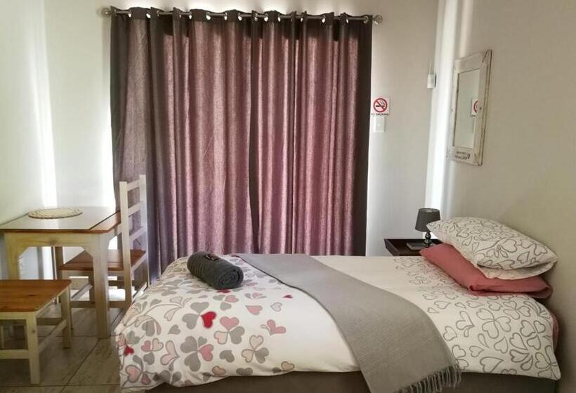 豪华房间, Kalahari Rus