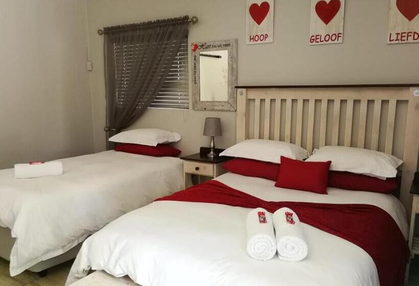 豪华家庭房间, Kalahari Rus