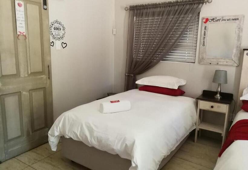 豪华家庭房间, Kalahari Rus