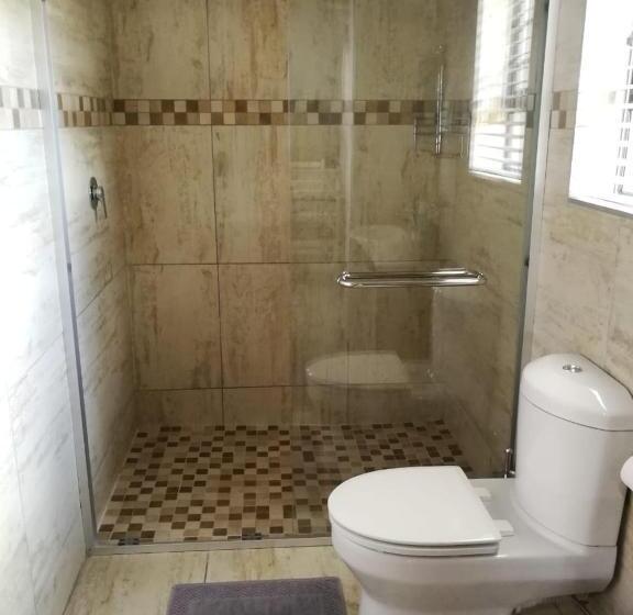 经济房, Kalahari Rus