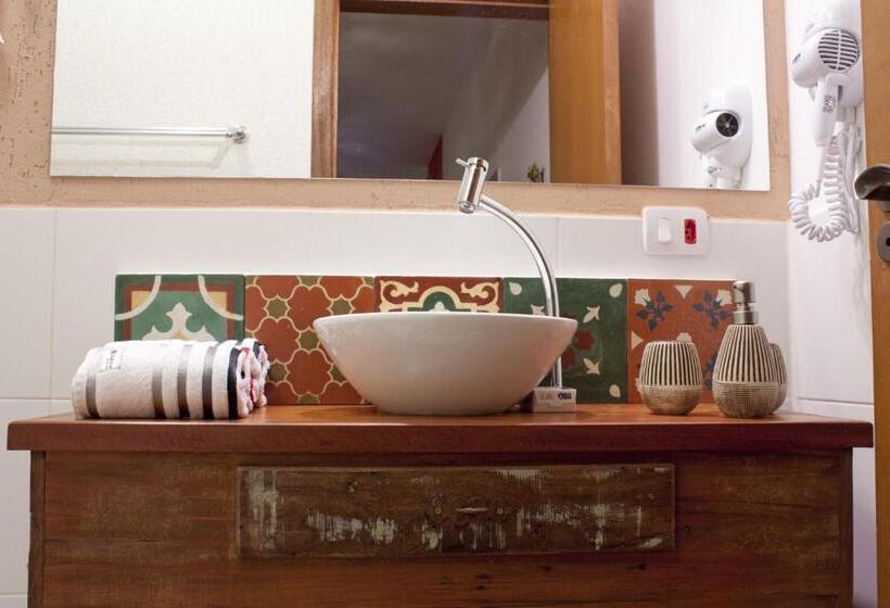 スイート, Pousada De Charme Emirados