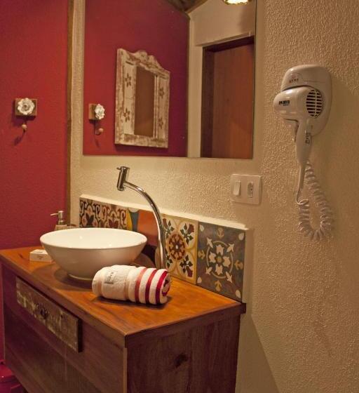 ハイドロマッサージバス付きスイート, Pousada De Charme Emirados