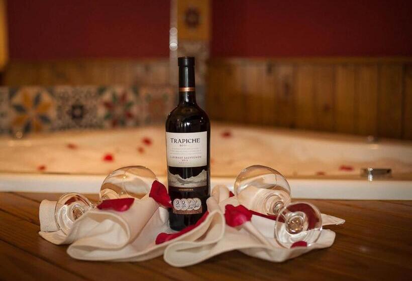 ハイドロマッサージバス付きスイート, Pousada De Charme Emirados