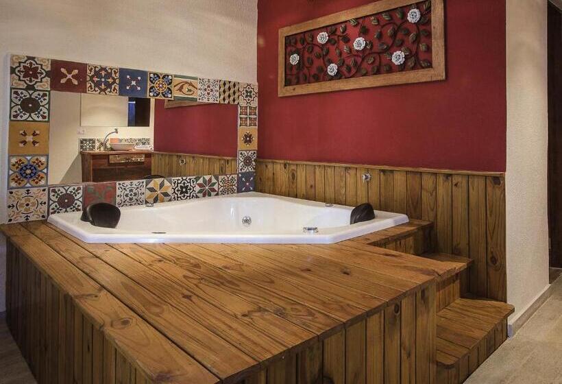 ハイドロマッサージバス付きスイート, Pousada De Charme Emirados