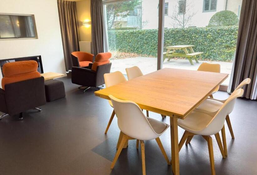 ファミリールーム, Villa Vindina