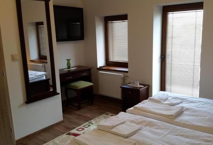 غرفة قياسية مزوَّدة بشُرفة, Penzion Urban