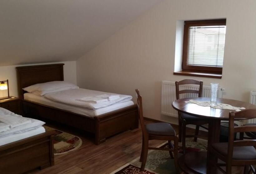 شقة غرفة واحدة, Penzion Urban