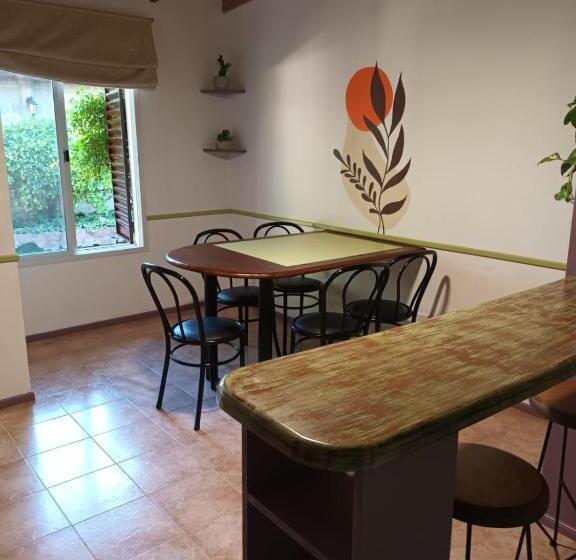 דירת שני חדרים, Vila Sornico