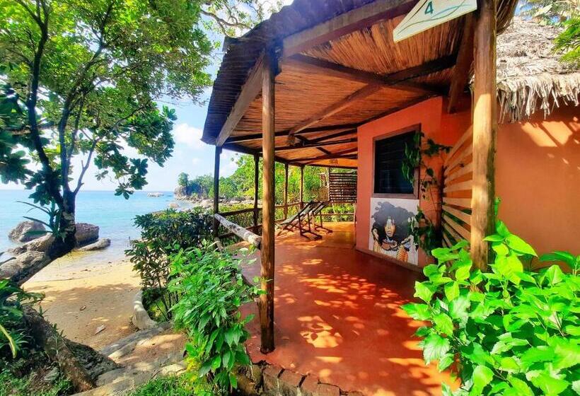 بانگلوی لوکس, Natiora Green Lodge