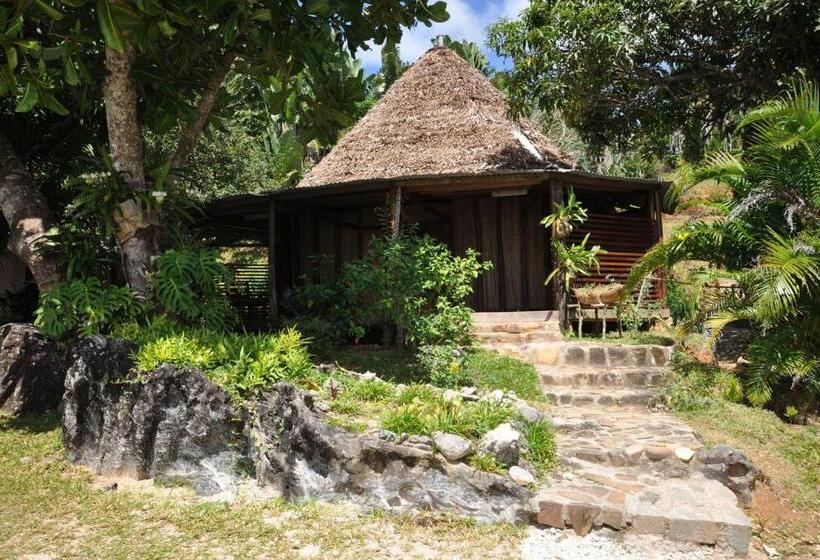 بنگله خانوادگی, Natiora Green Lodge