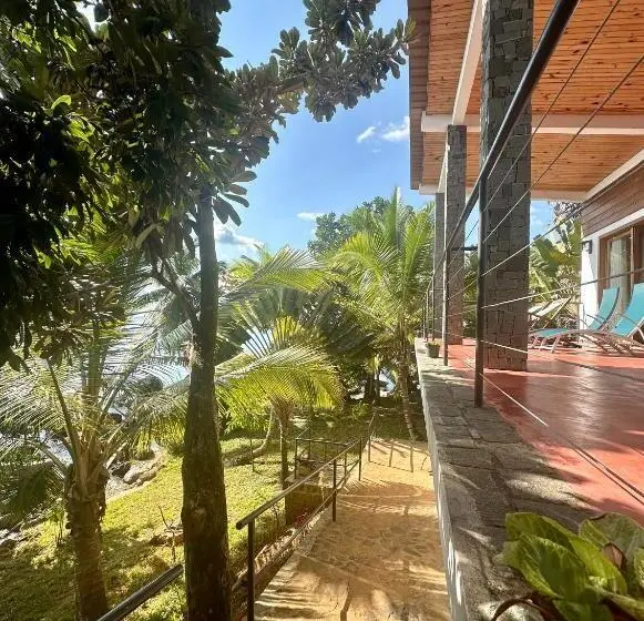 ویلای لوکس 1 خوابه, Natiora Green Lodge