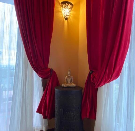 ویلای لوکس 1 خوابه, Natiora Green Lodge