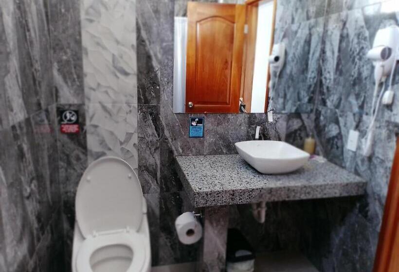 חדר סטנדרט לארבעה, Patty House Galapagos