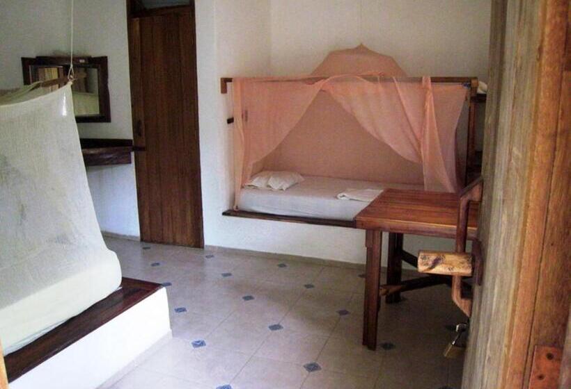 חדר סטנדרט לשלושה, Los Metates